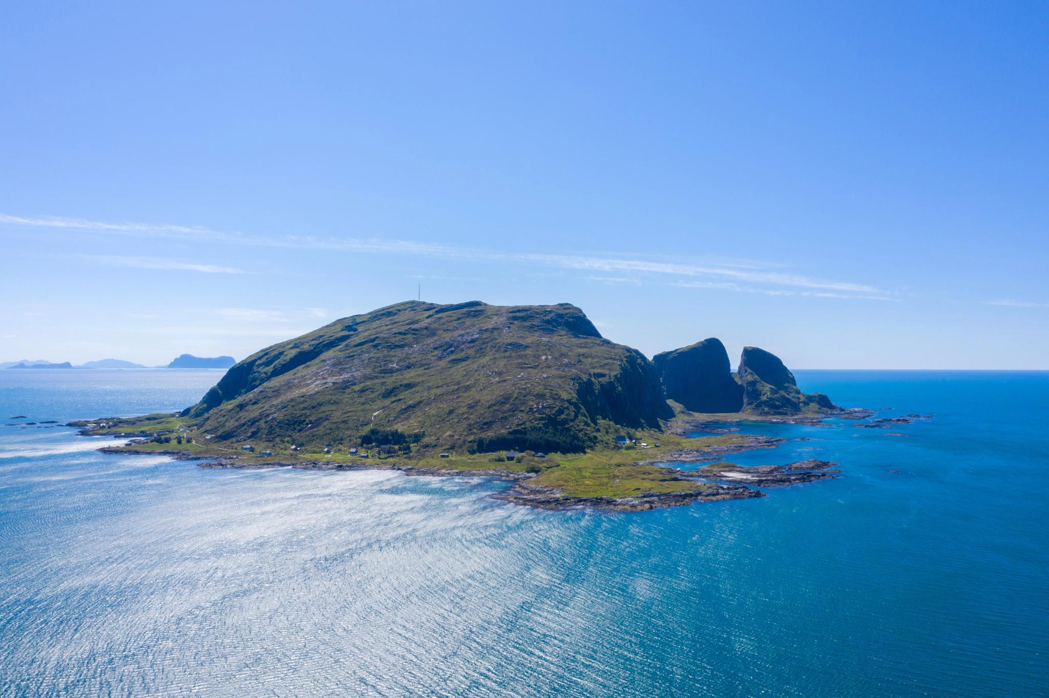 Kinn Island