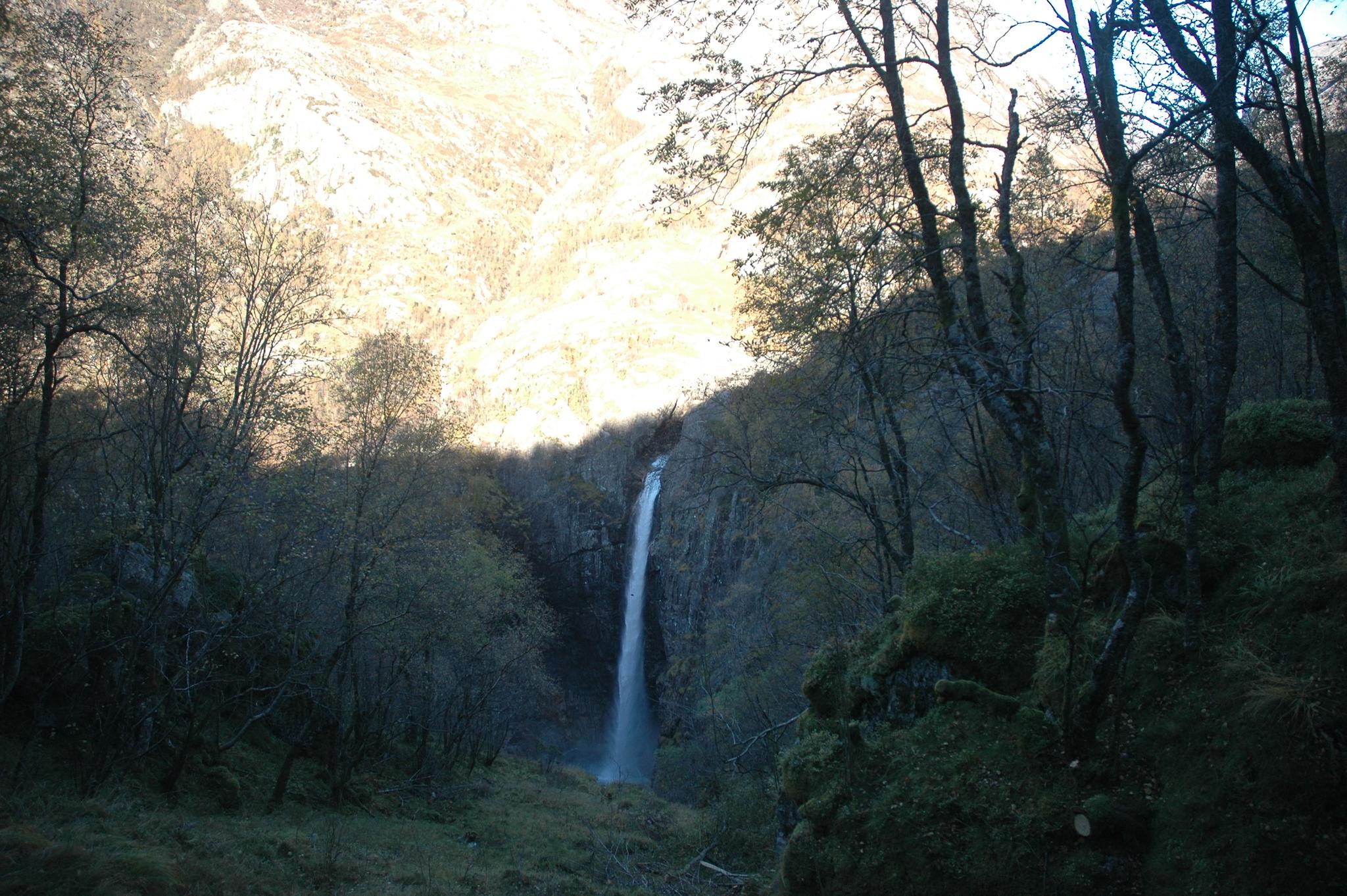 Geführte Wanderung zum Wasserfall Månafossen
