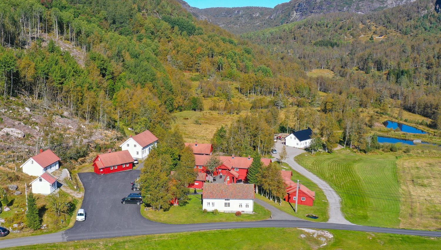 Dronebilde Heddan Gjestegard