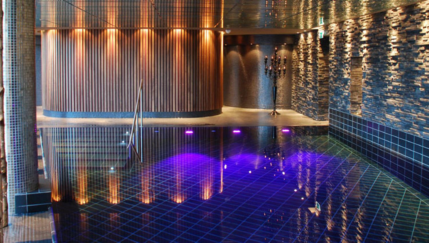 Artesia Spa pool