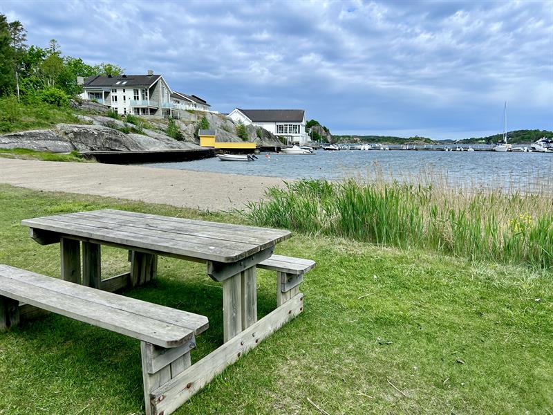 The private beach at Havna