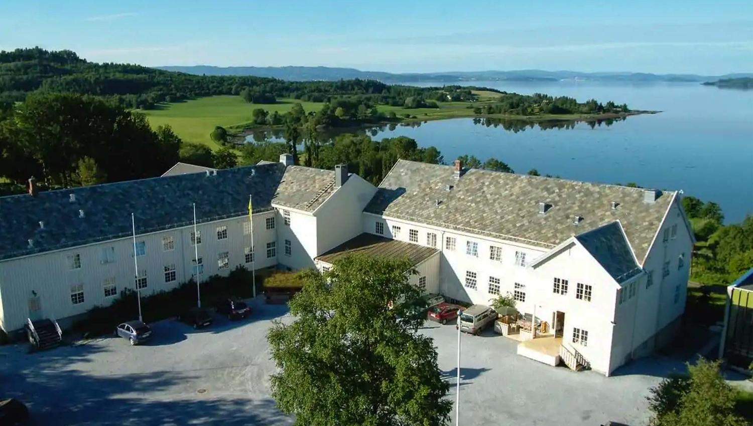 Inderøy Sund Folkehøgskole ovenfra WEB