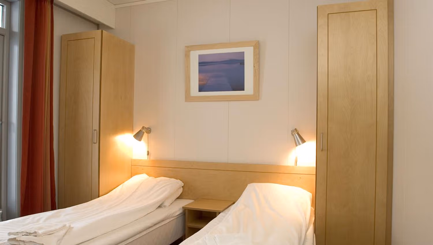 Twin room Hamar Vandrerhjem Vikingskipet