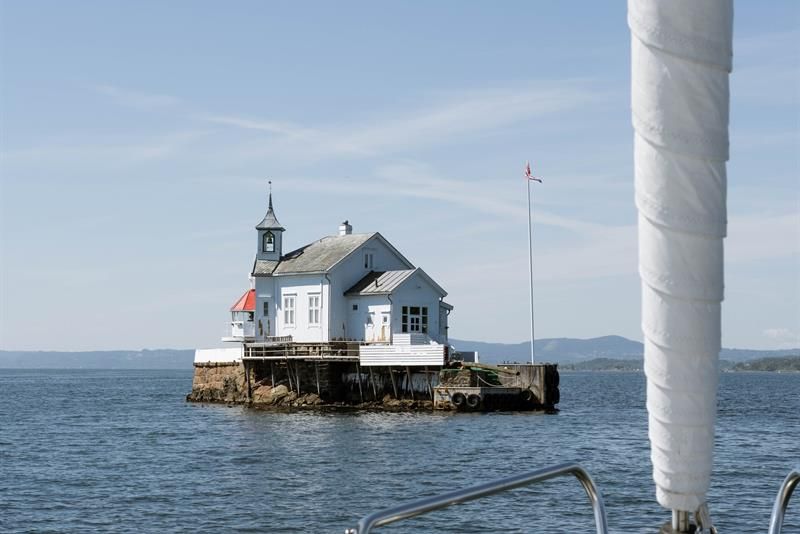 Dyna Lighthouse