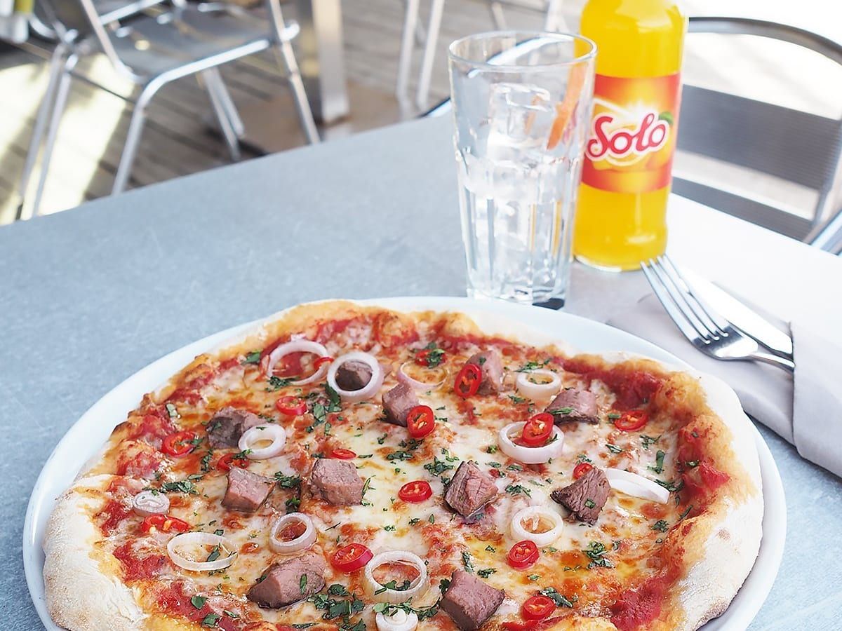 Time for pizza!