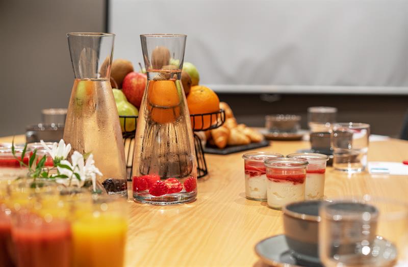 Food in meeting