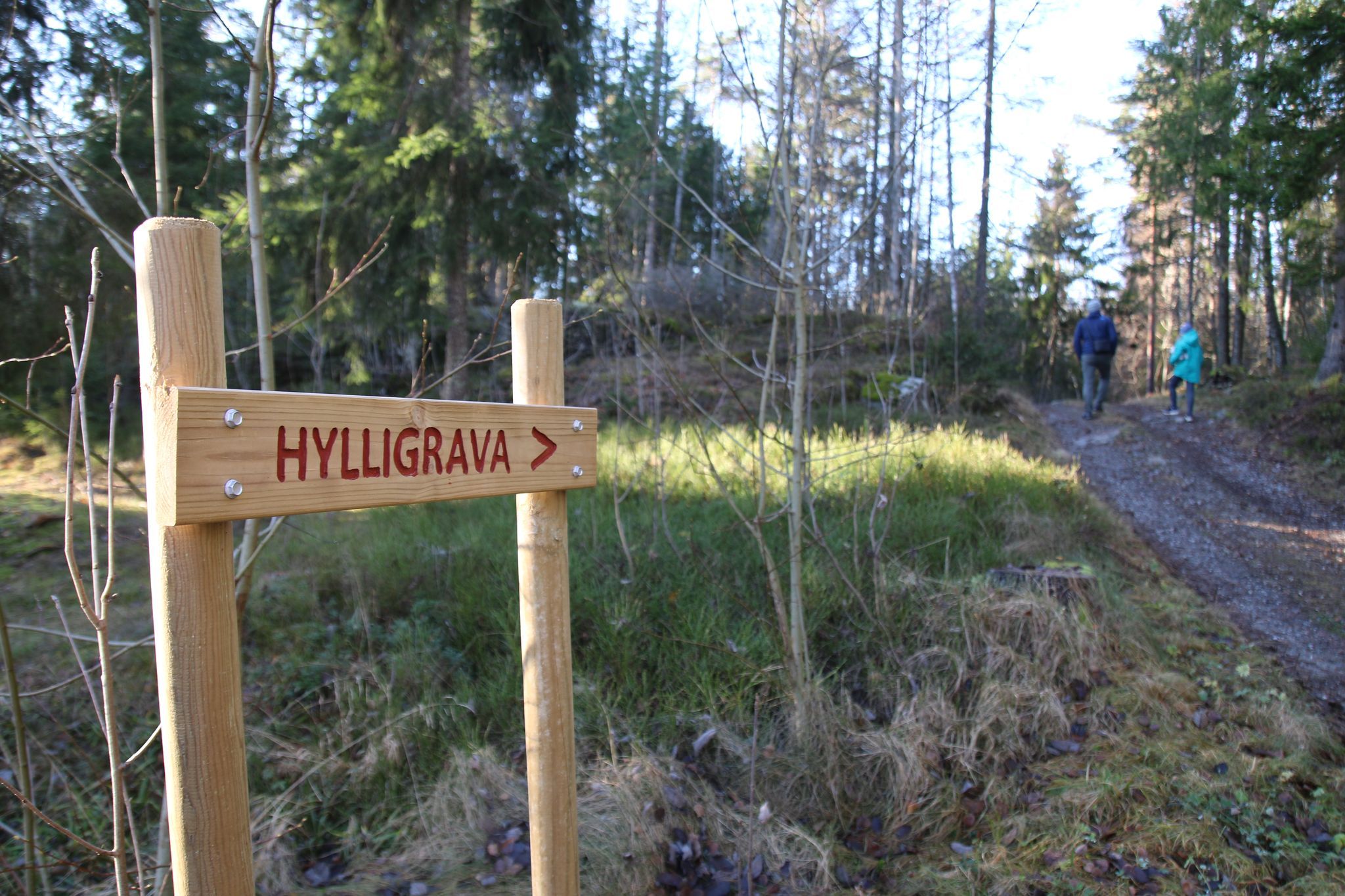 turskilt "Hylligrava"