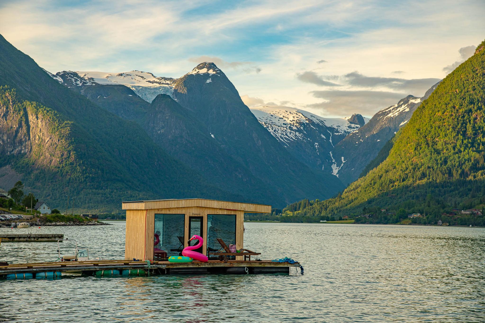 Dampen Sauna