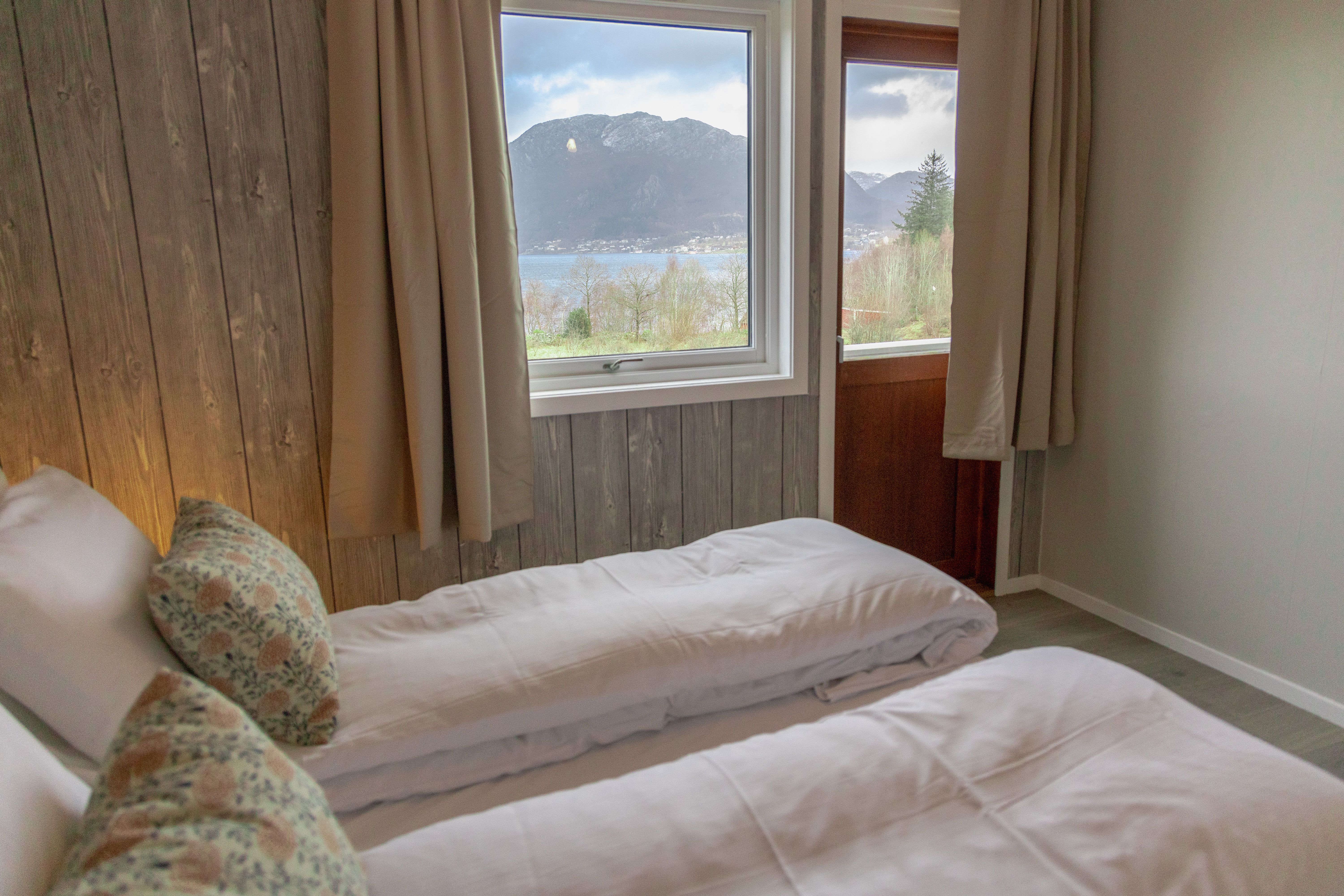 Bedroom for two. Door to terrace. 
