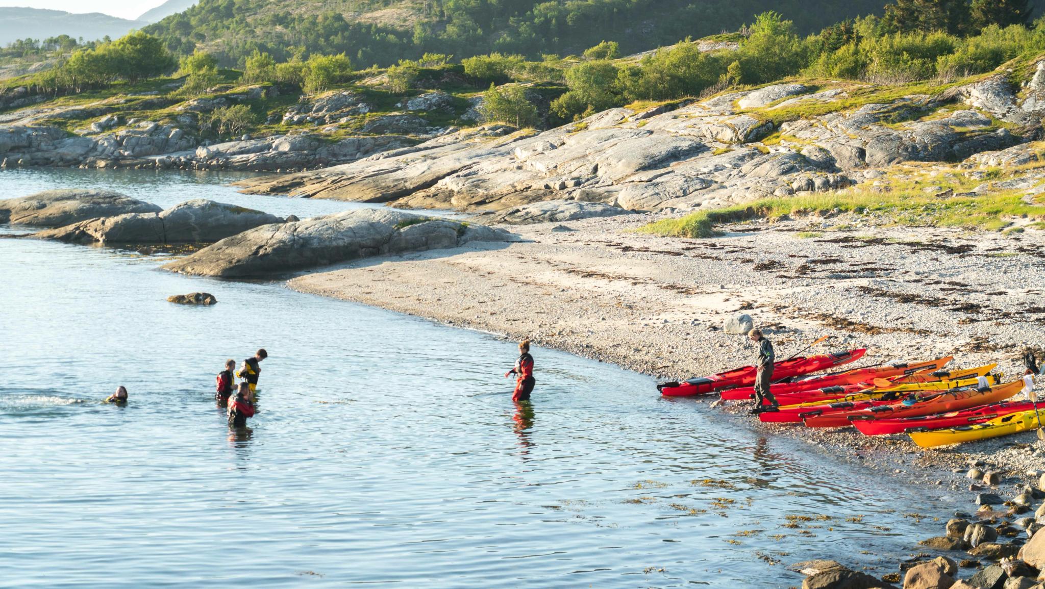 Kayaking trips in the Meløy and Rødøy area