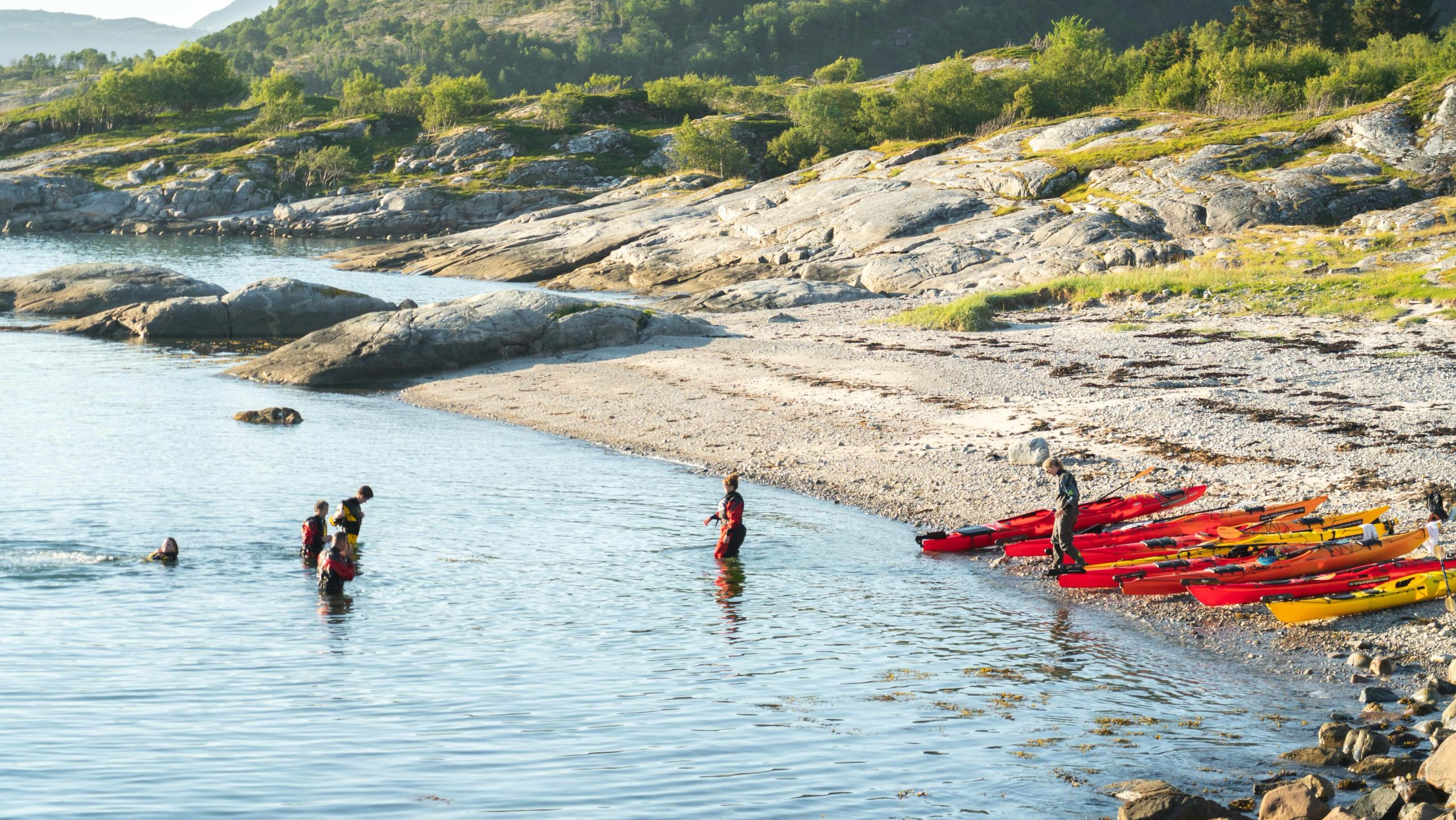 Kayaking trips in the Meløy and Rødøy area