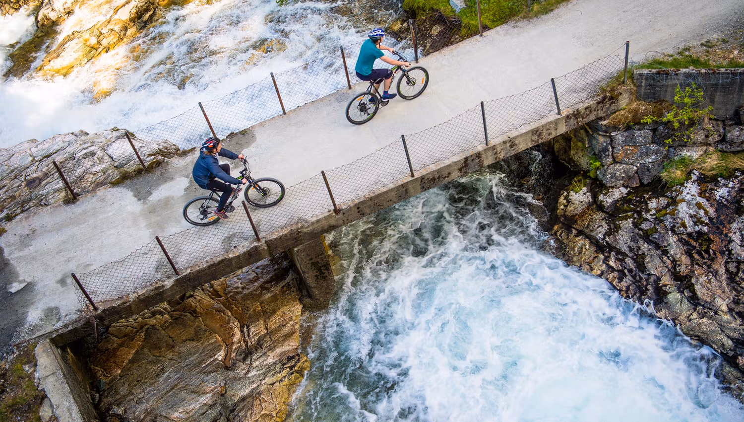 Cycling the Flåm valley