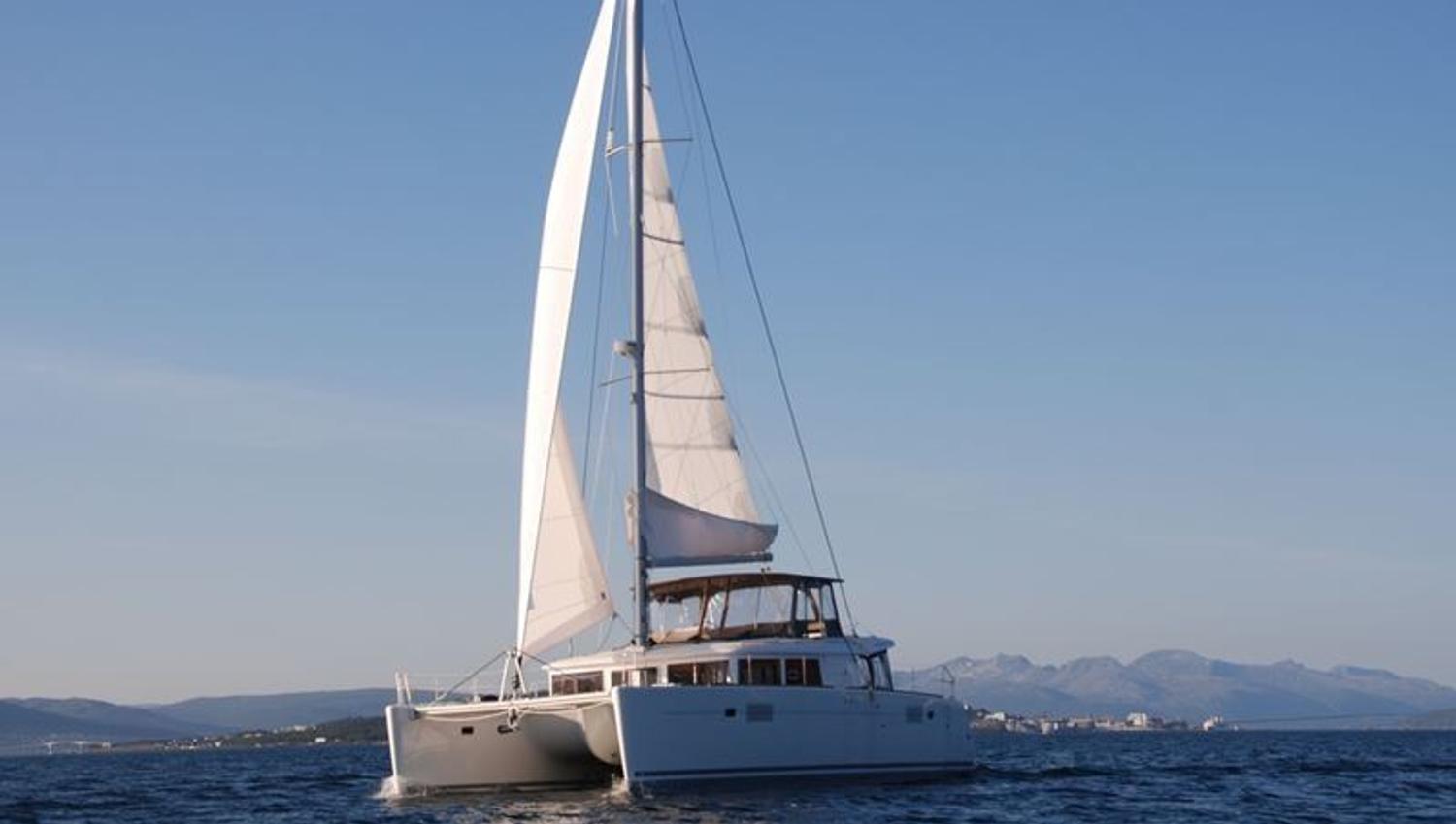The boat in daylight