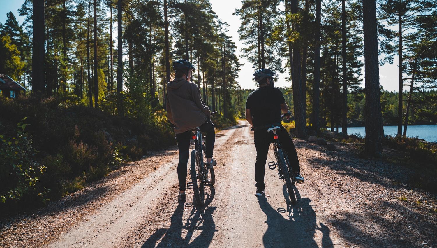 Two cycklists