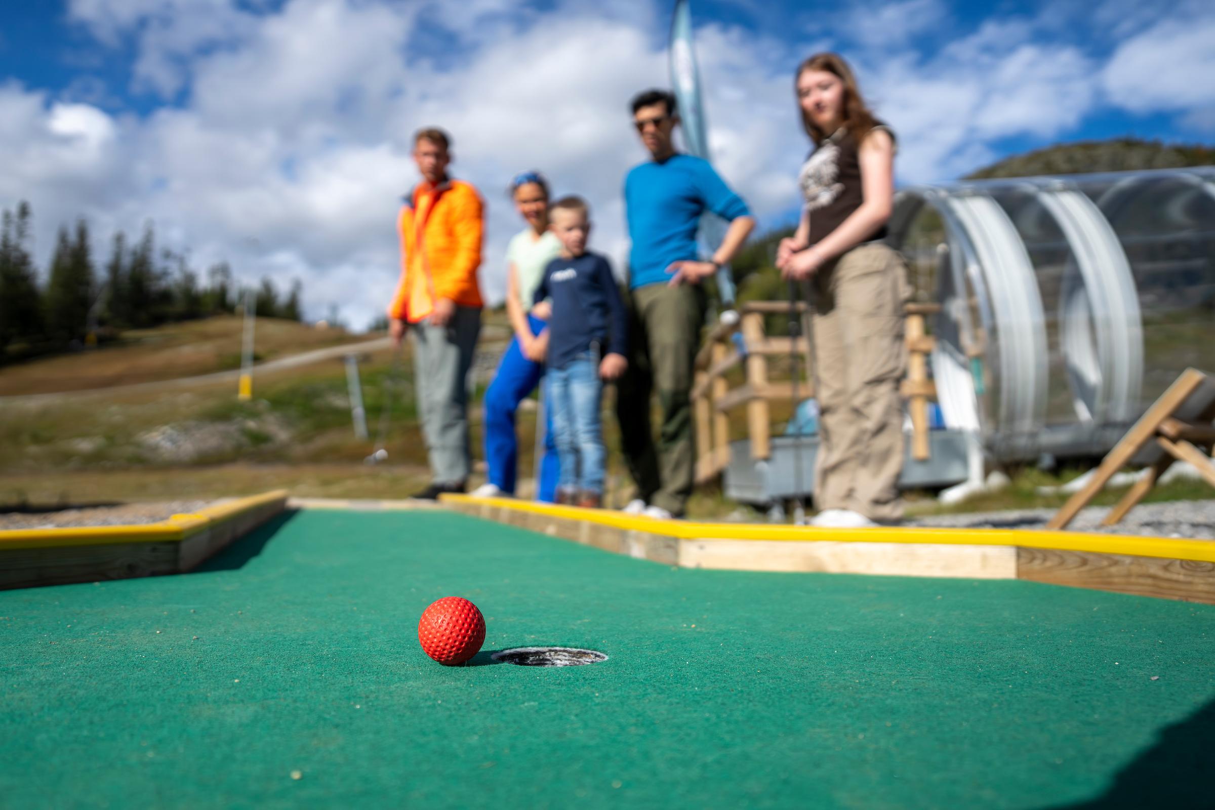 Mini-golf at Gaustablikk