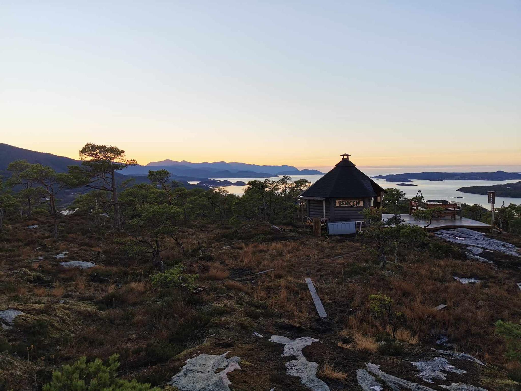 Nydelig utsikt fra Benken på Skardsøya i Aure  kommue