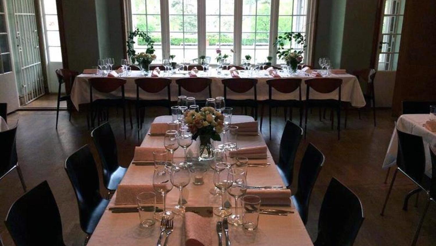 Room for small and large parties.