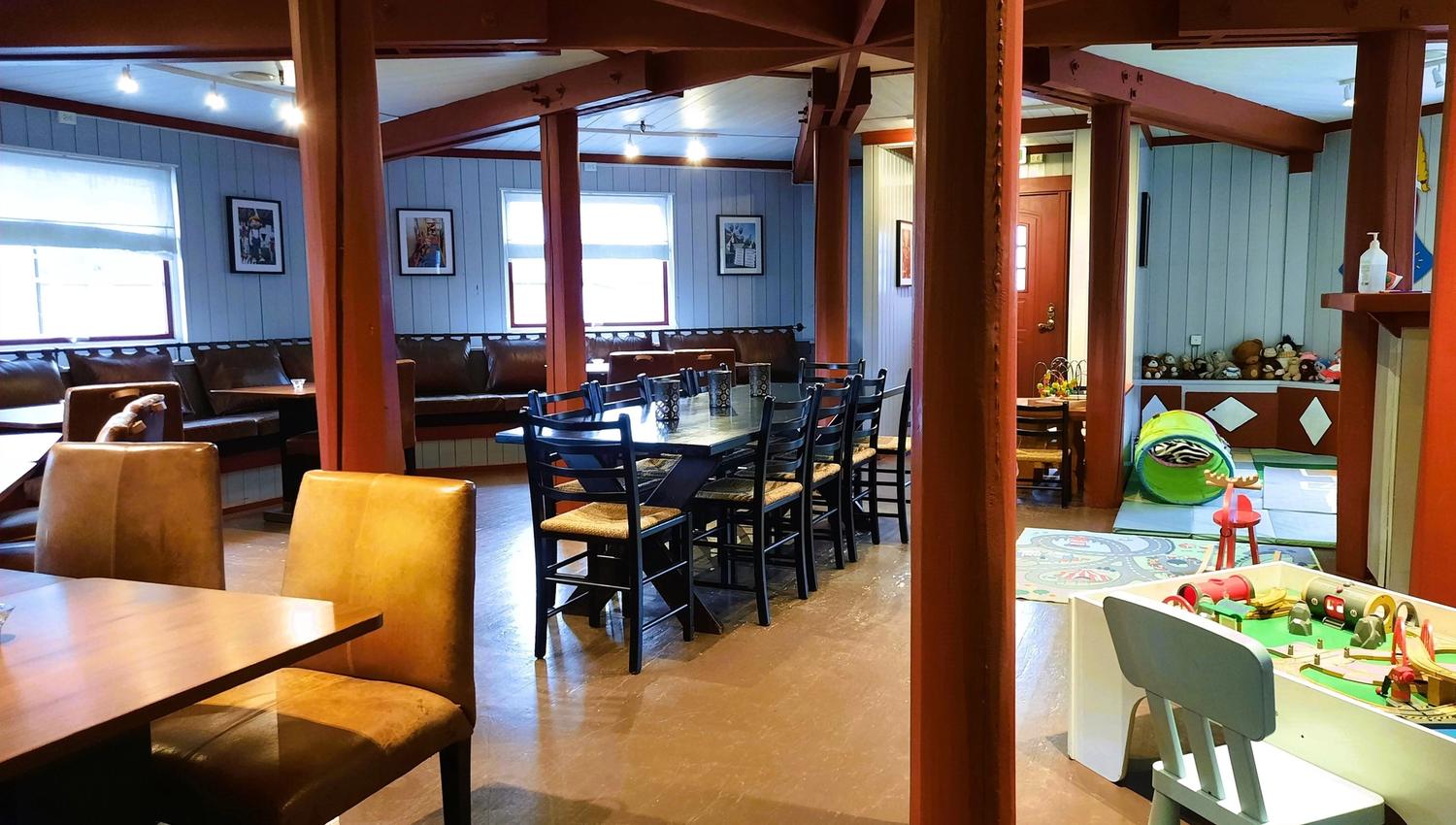 Family room in the restaurant