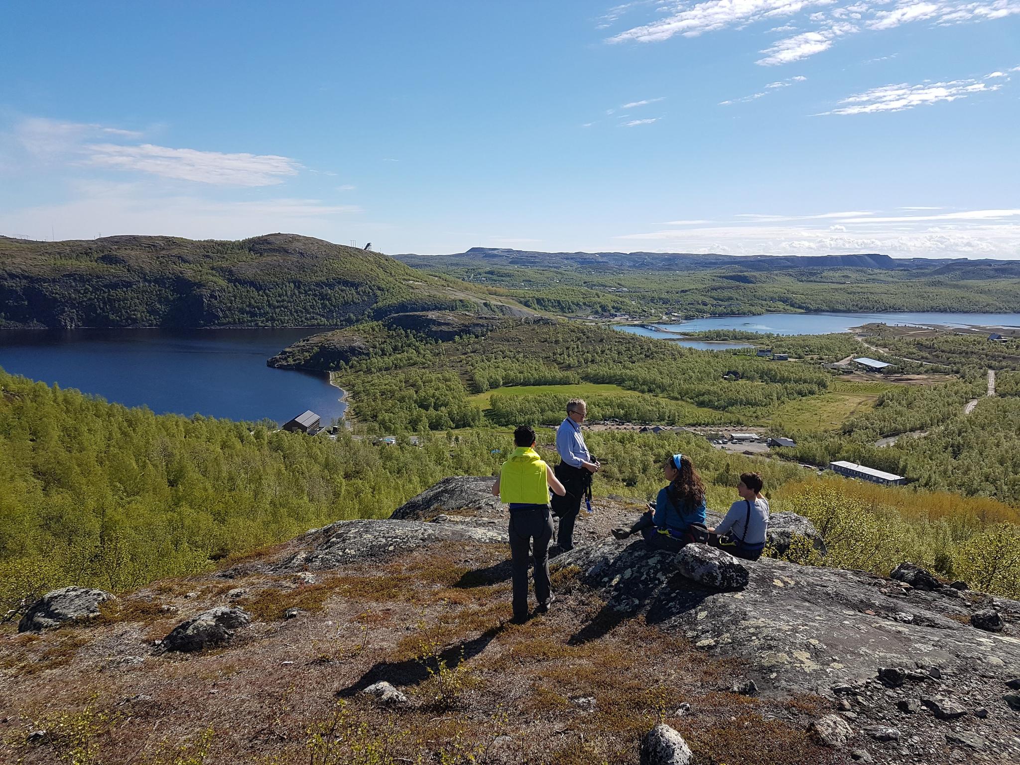 SnowHotel Kirkenes - Bergtour mit Husky