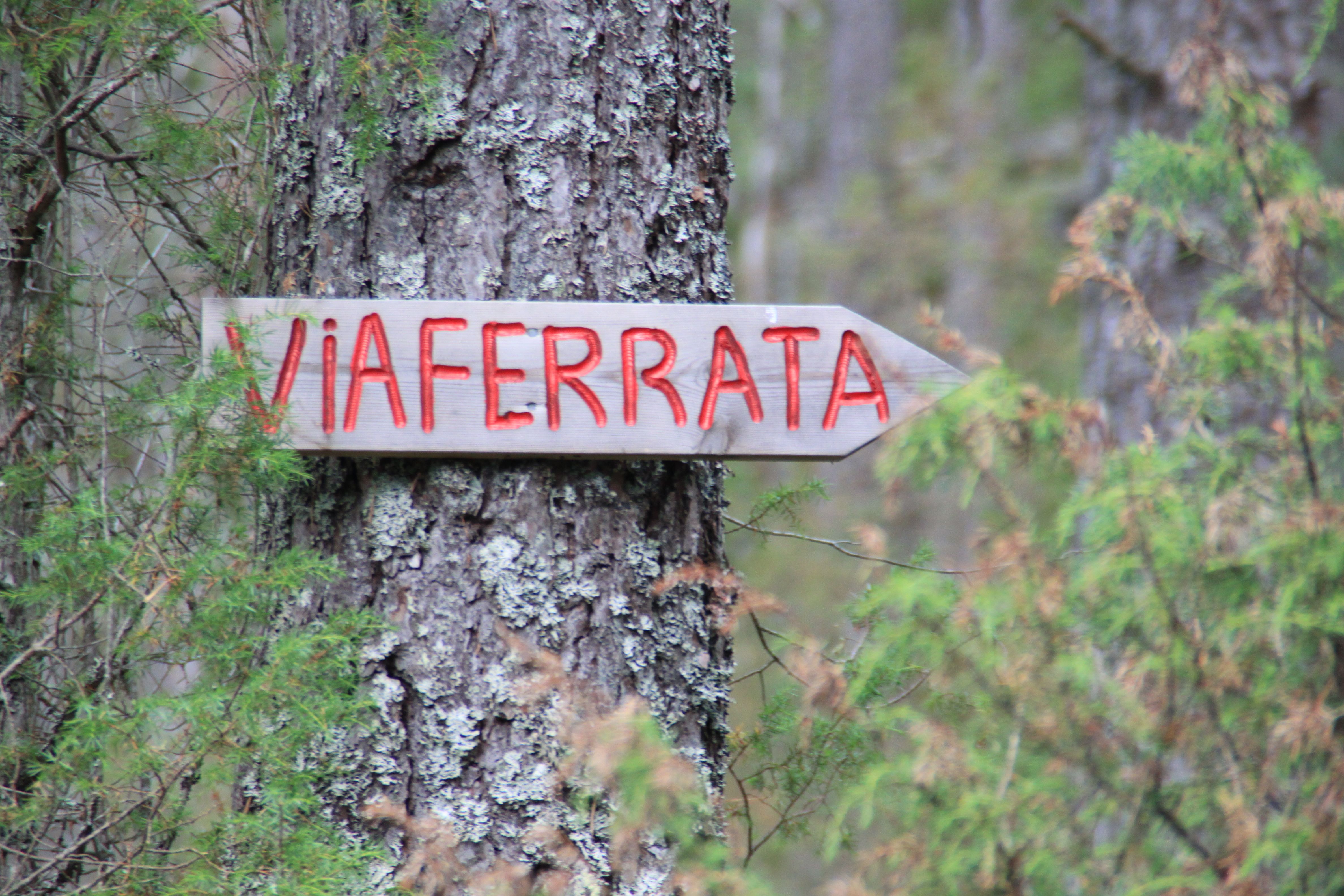 Visit Wilderness via ferrata skilt