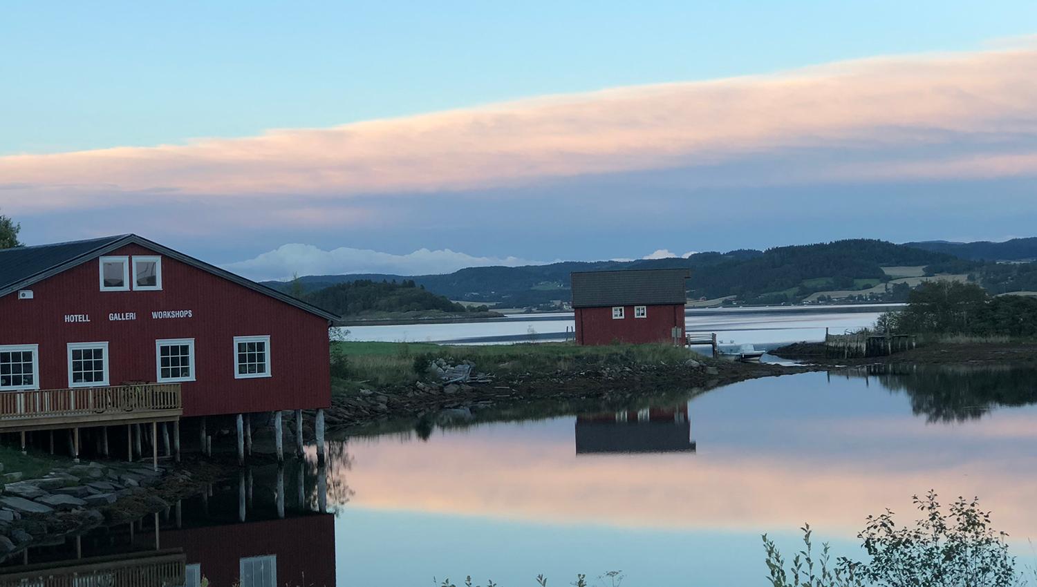 Solnedgang over Saga