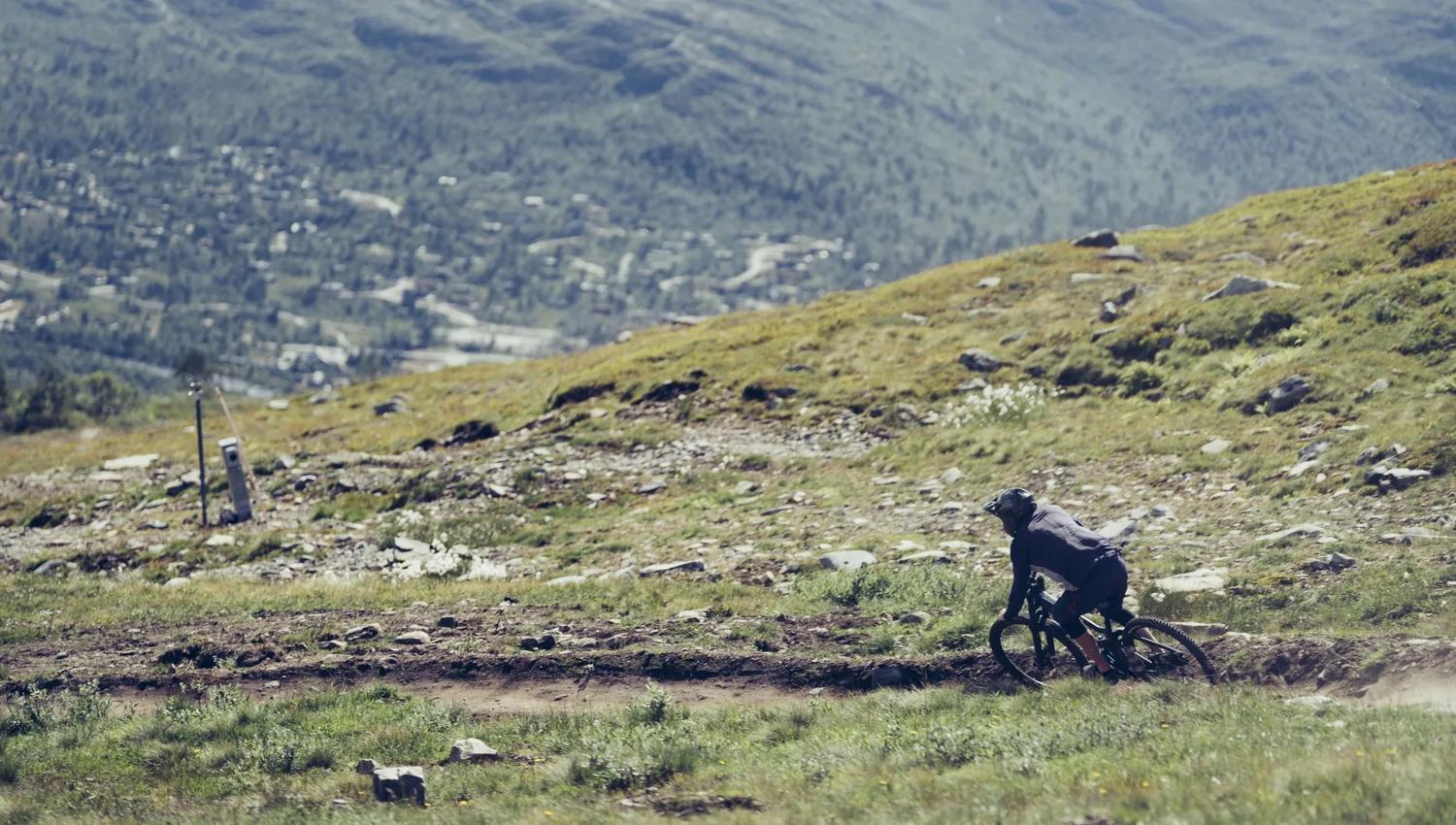 Downhill-biking