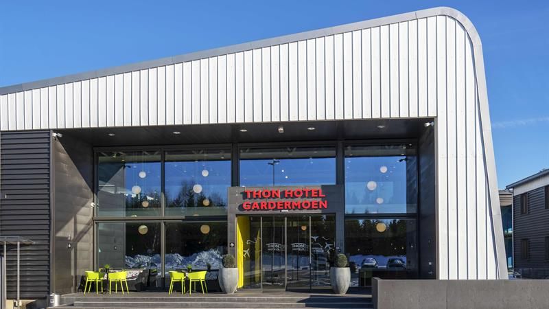Thon Hotel Gardermoen entrance 