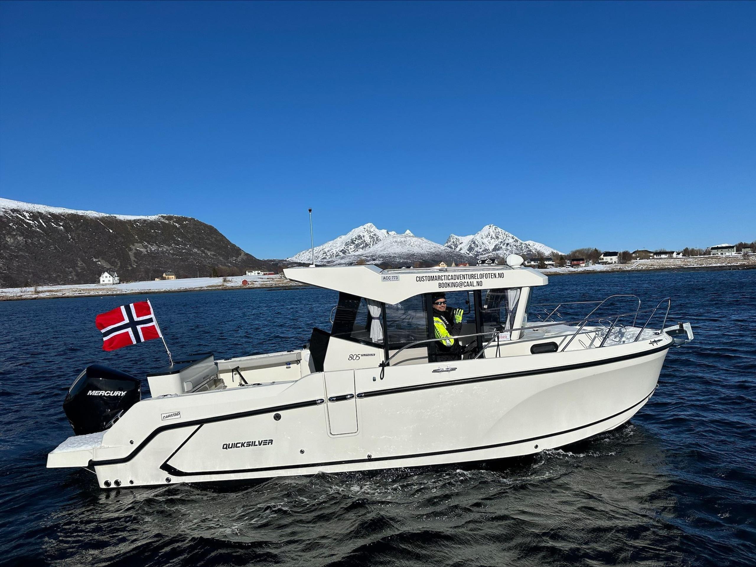 Private Exclusive Boat Sightseeing