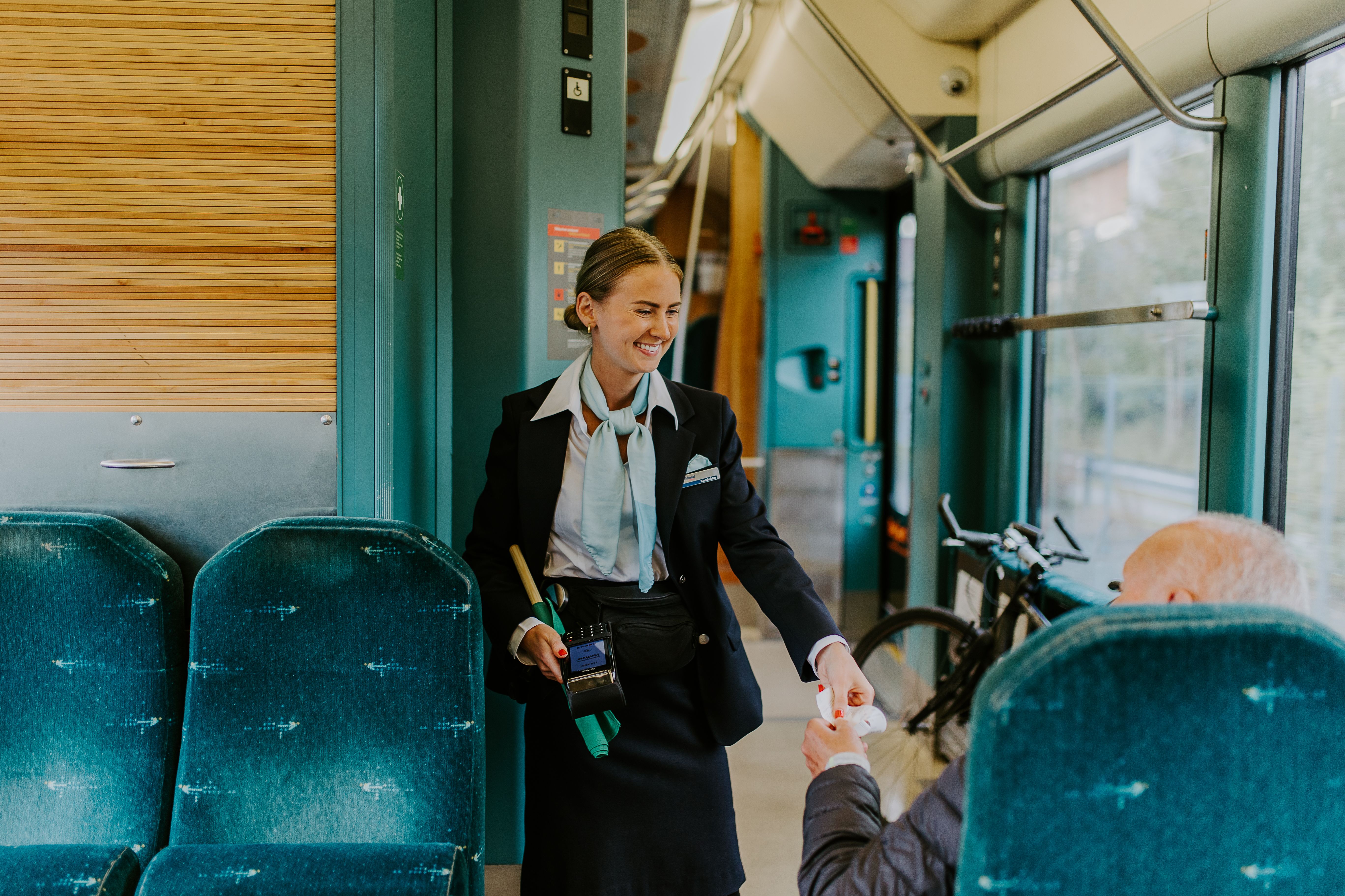The local train Jærbanen and its friendly staff