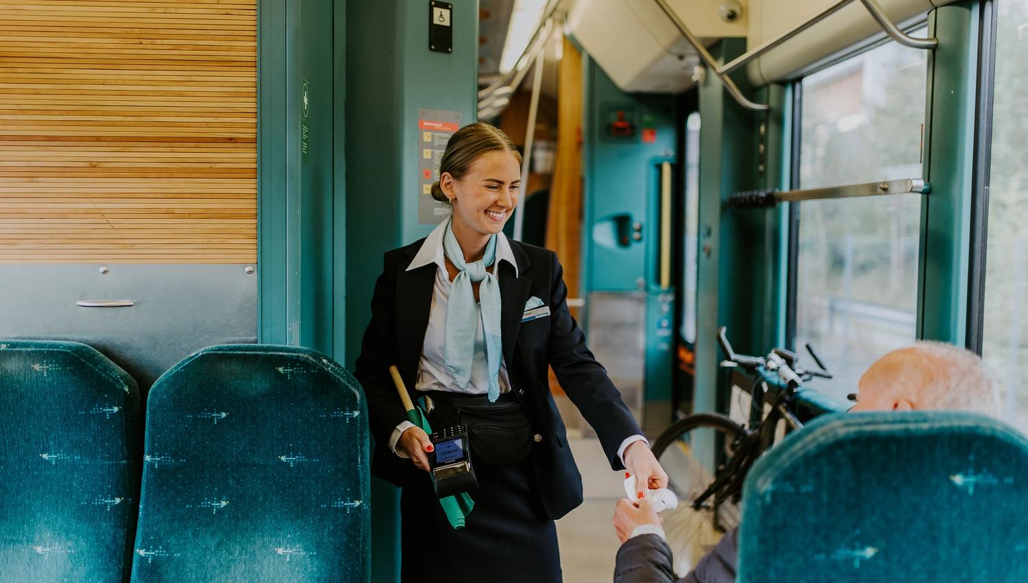 The local train Jærbanen and its friendly staff