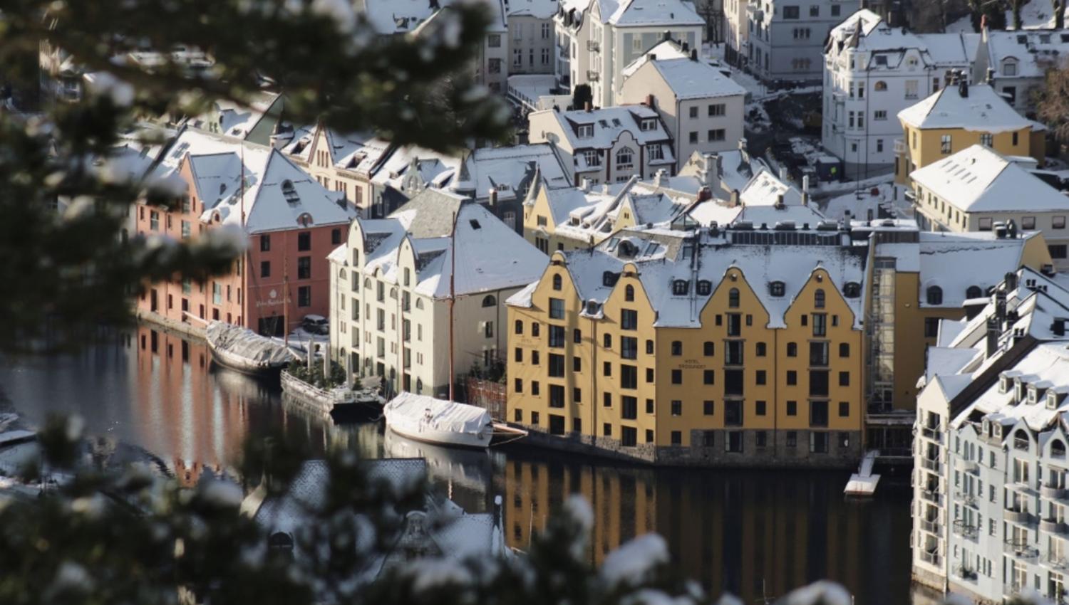 Flotte fasiliteter midt i Brosundet.