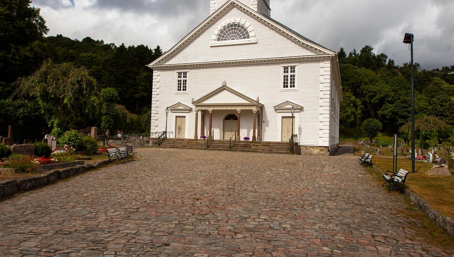The front façade of Mandal Church