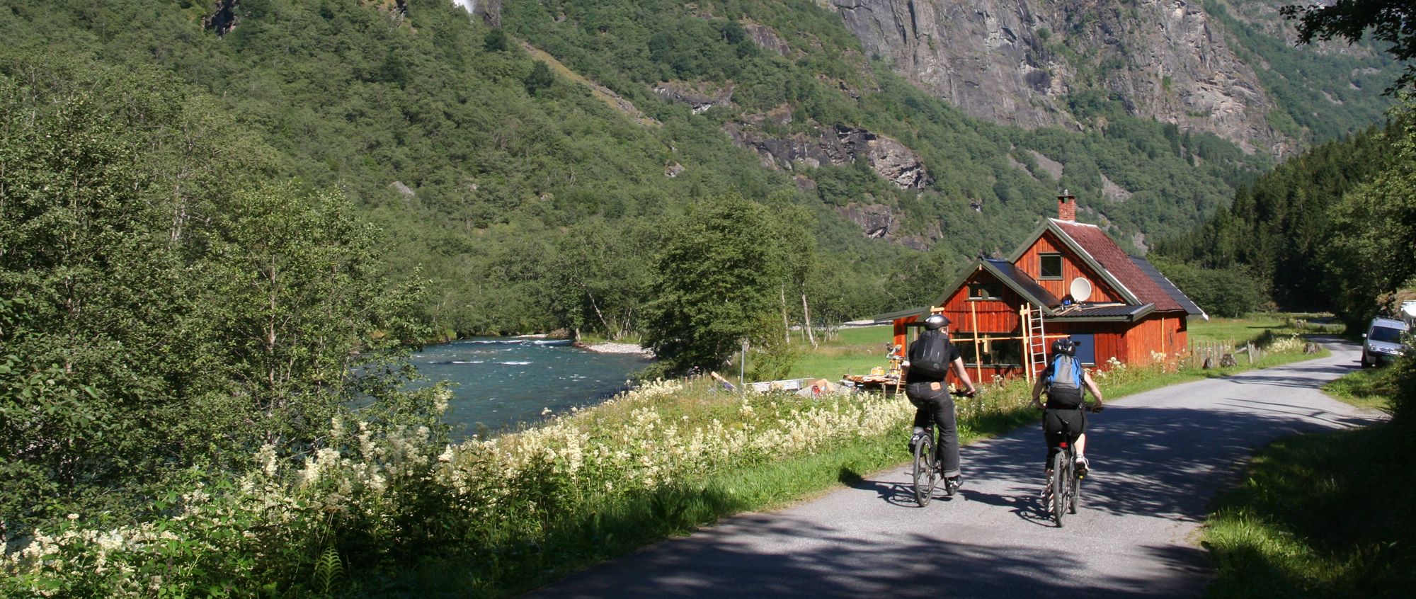 Cycling the Flåm valley