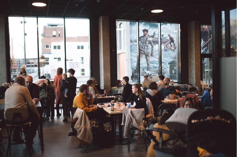 guests at Blackbird