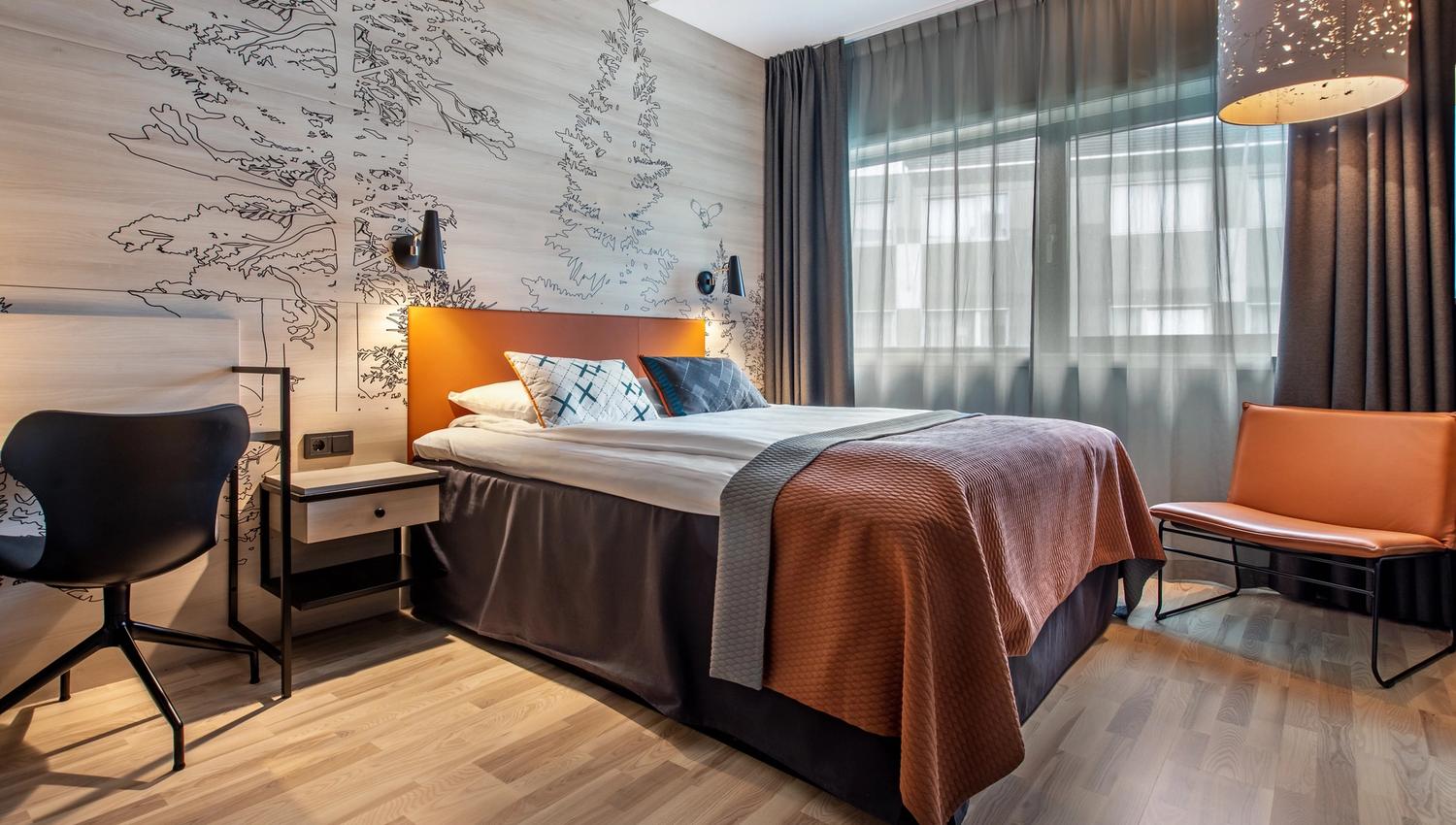 double room in a hotel with doublebed