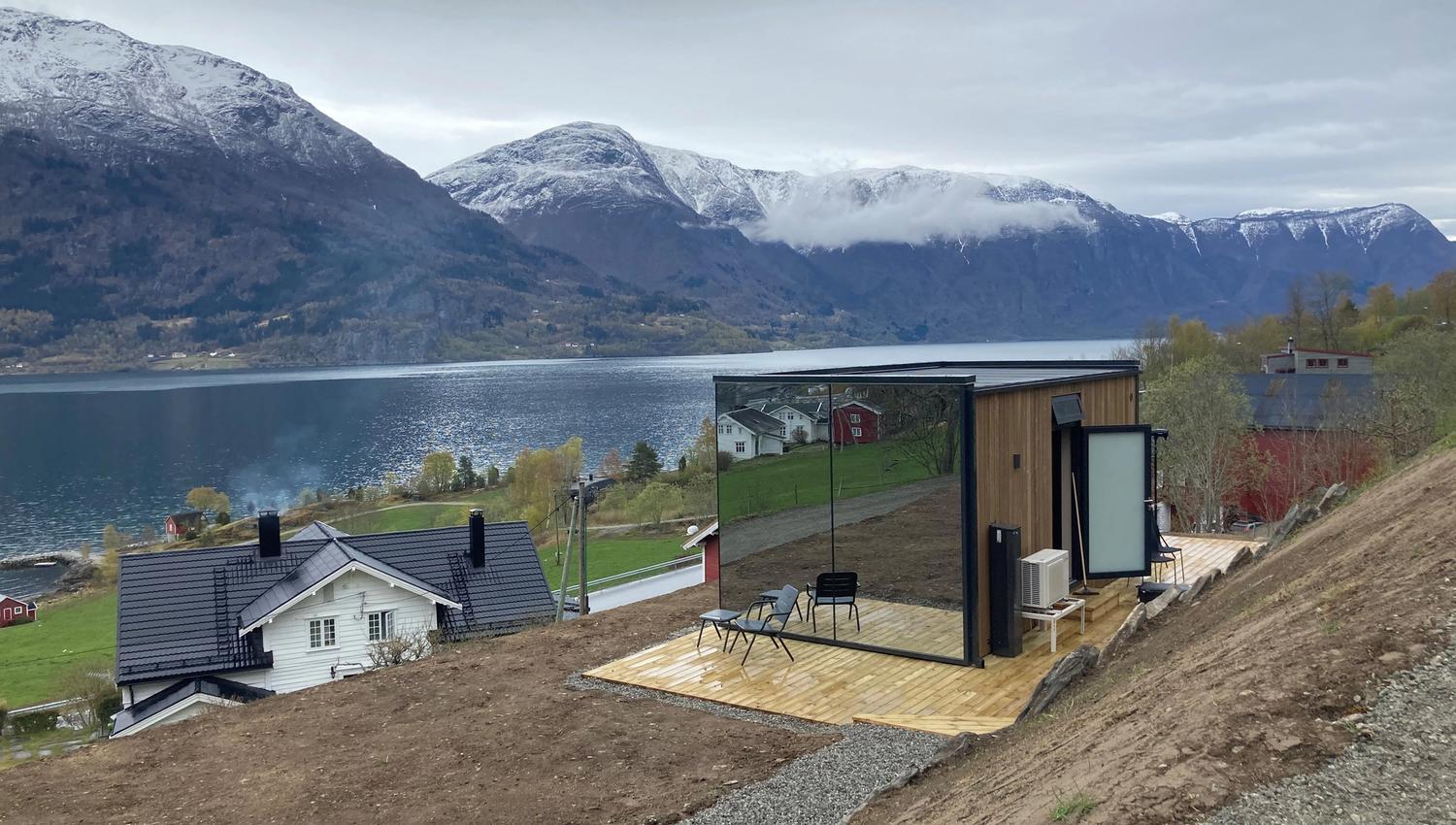 Fjordspeilet Nes Gard