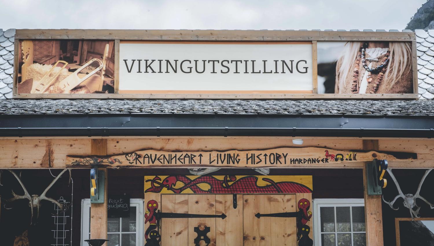 Der Außeneingang zur Wikingerausstellung.