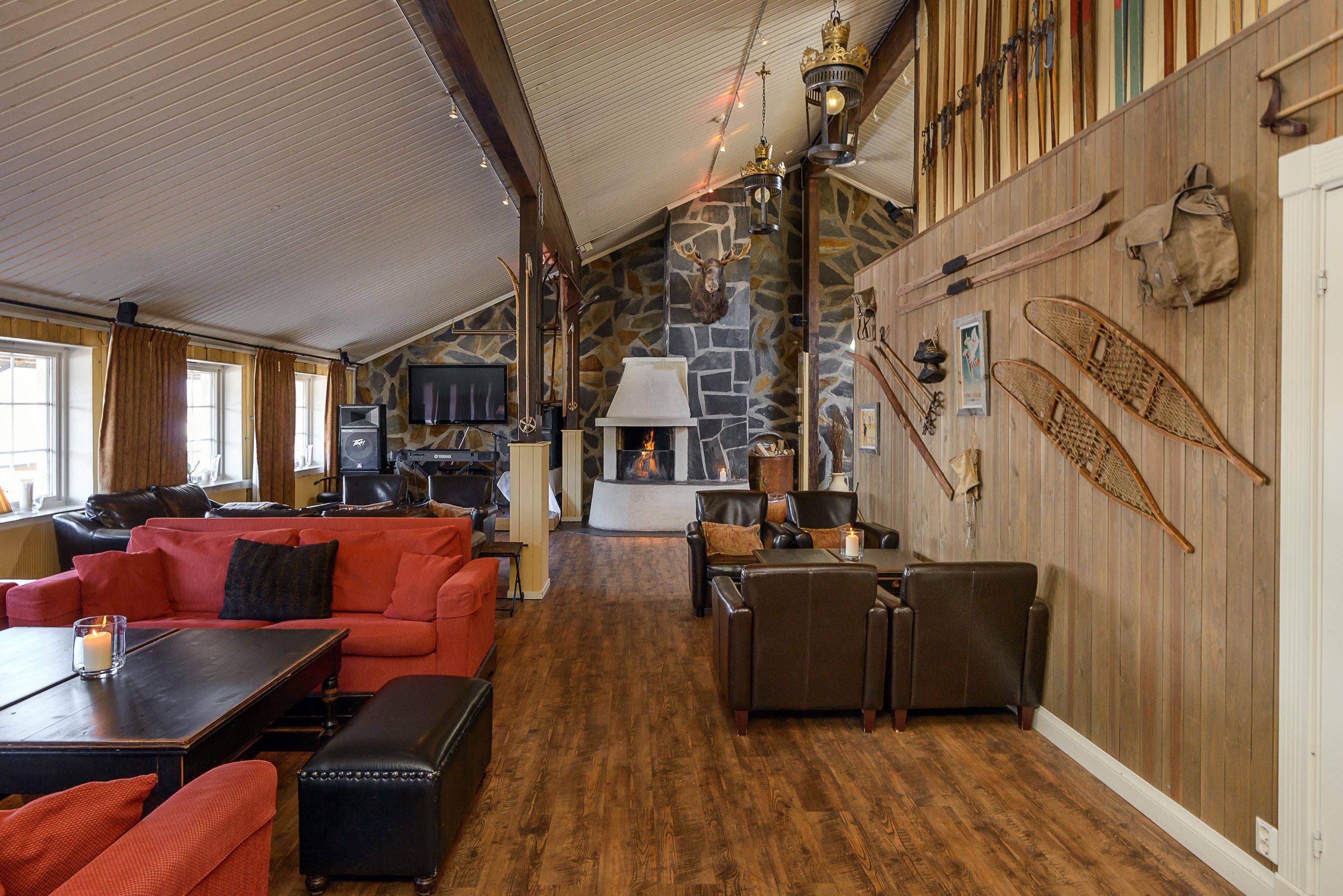 Die Kaminlounge im Hafjell Hotel