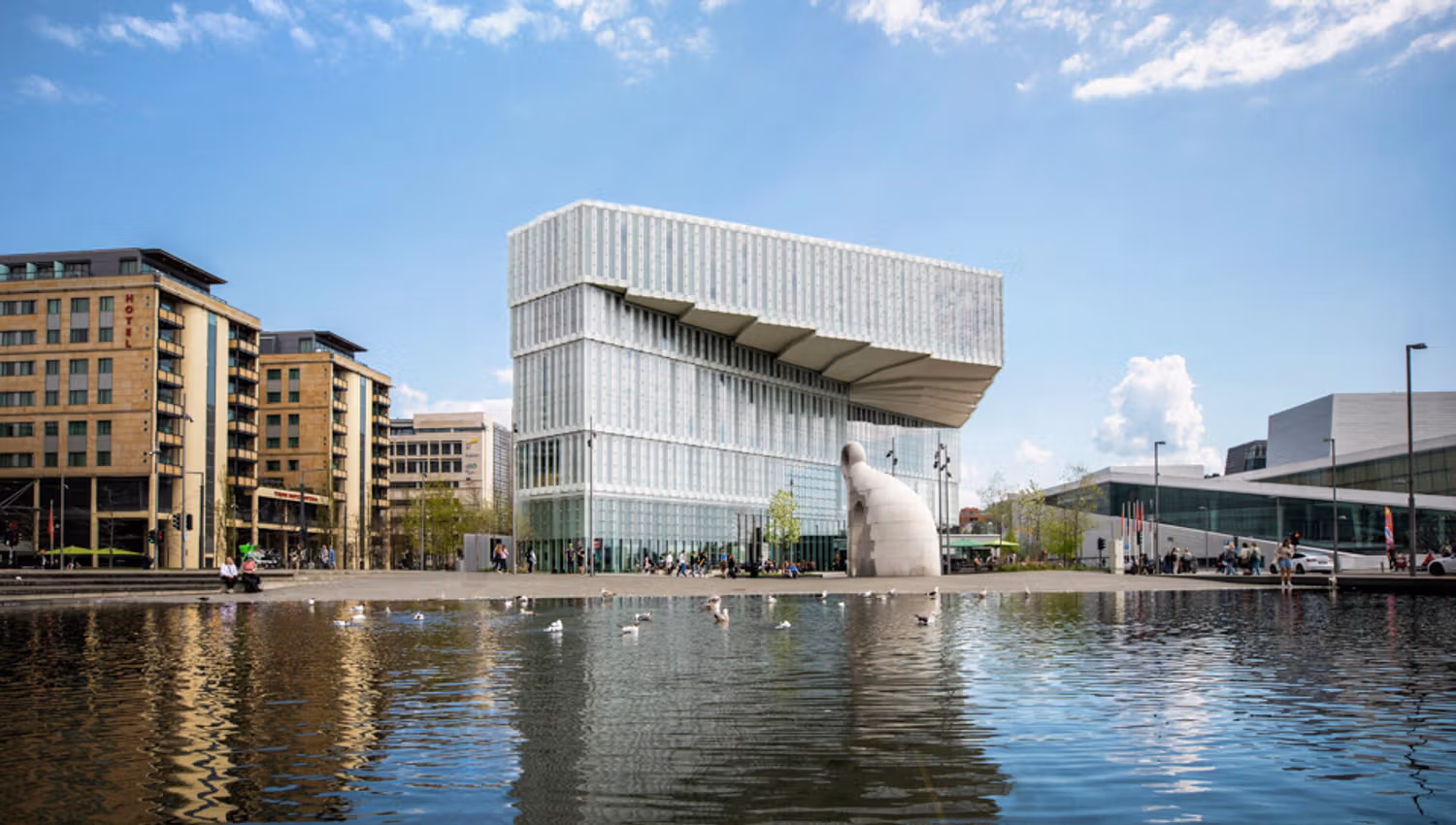 facade of deichman bjørvika