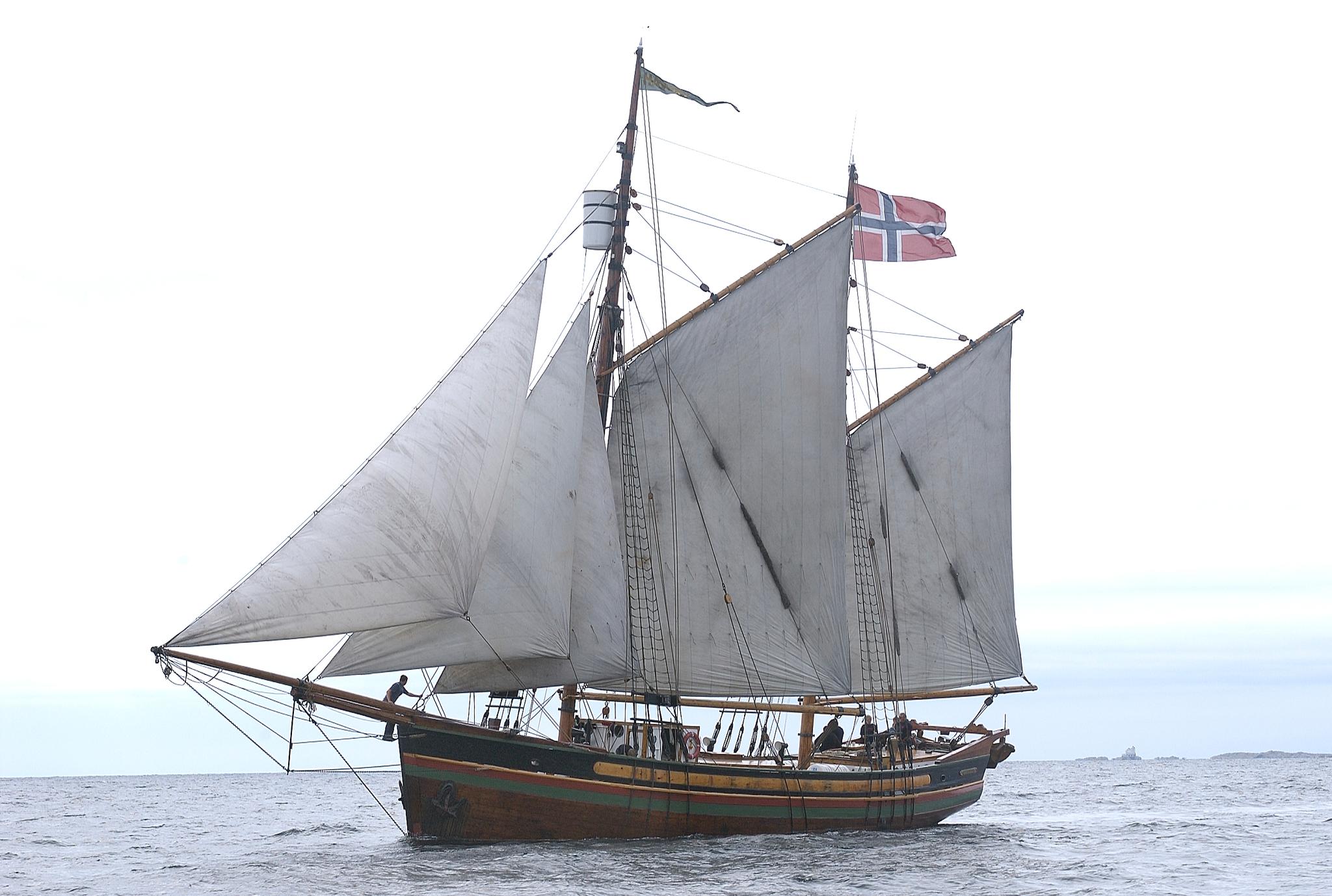 The Arctic liner Berntine at sea