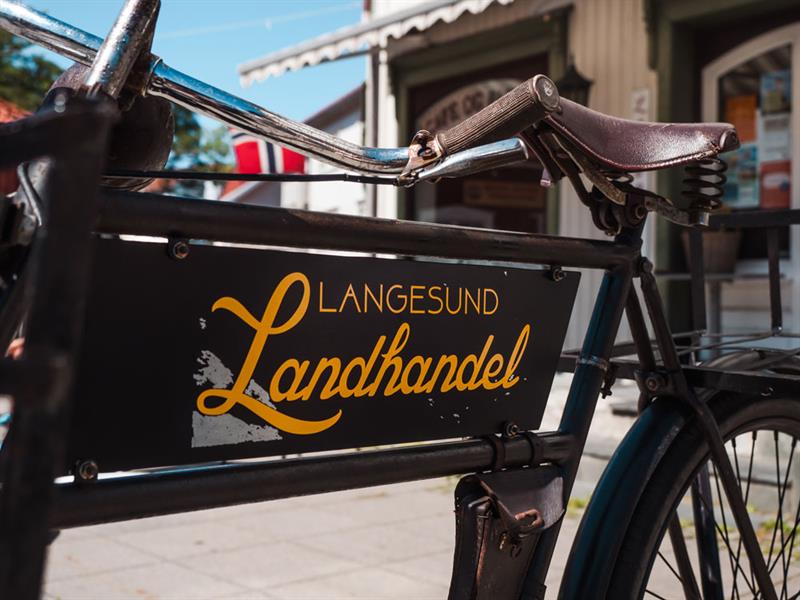 Langesund Landhandel sykkelmotiv
