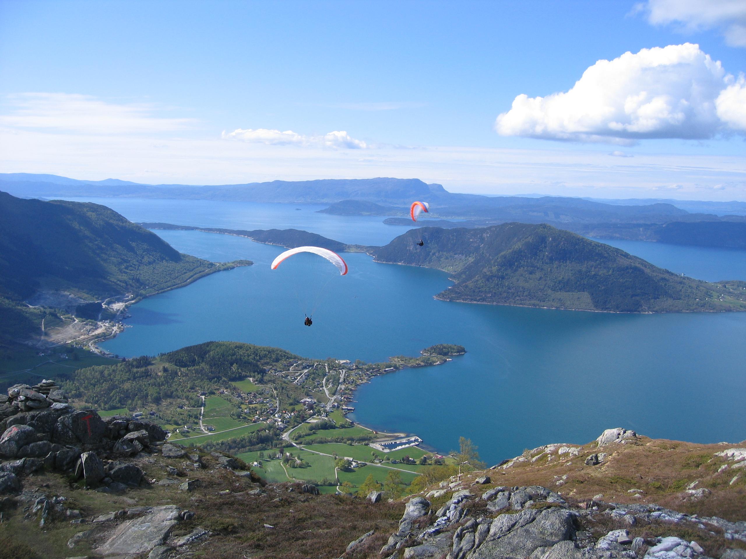 Hike to Kviteggjo from Omvikdalen