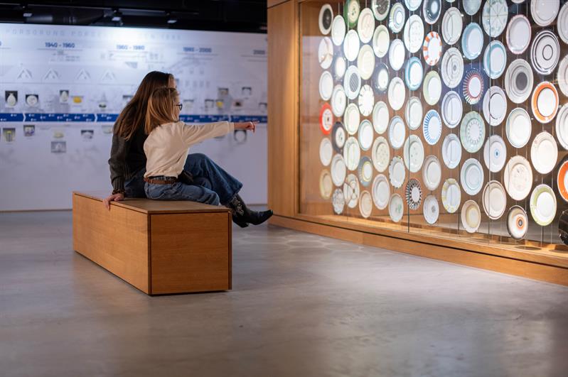the exhibition at the Porcelain Museum