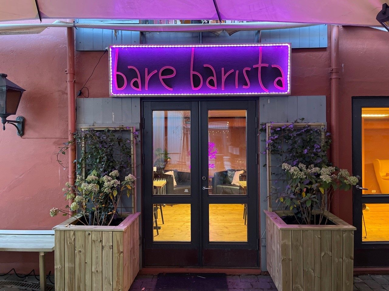 Signed entrance