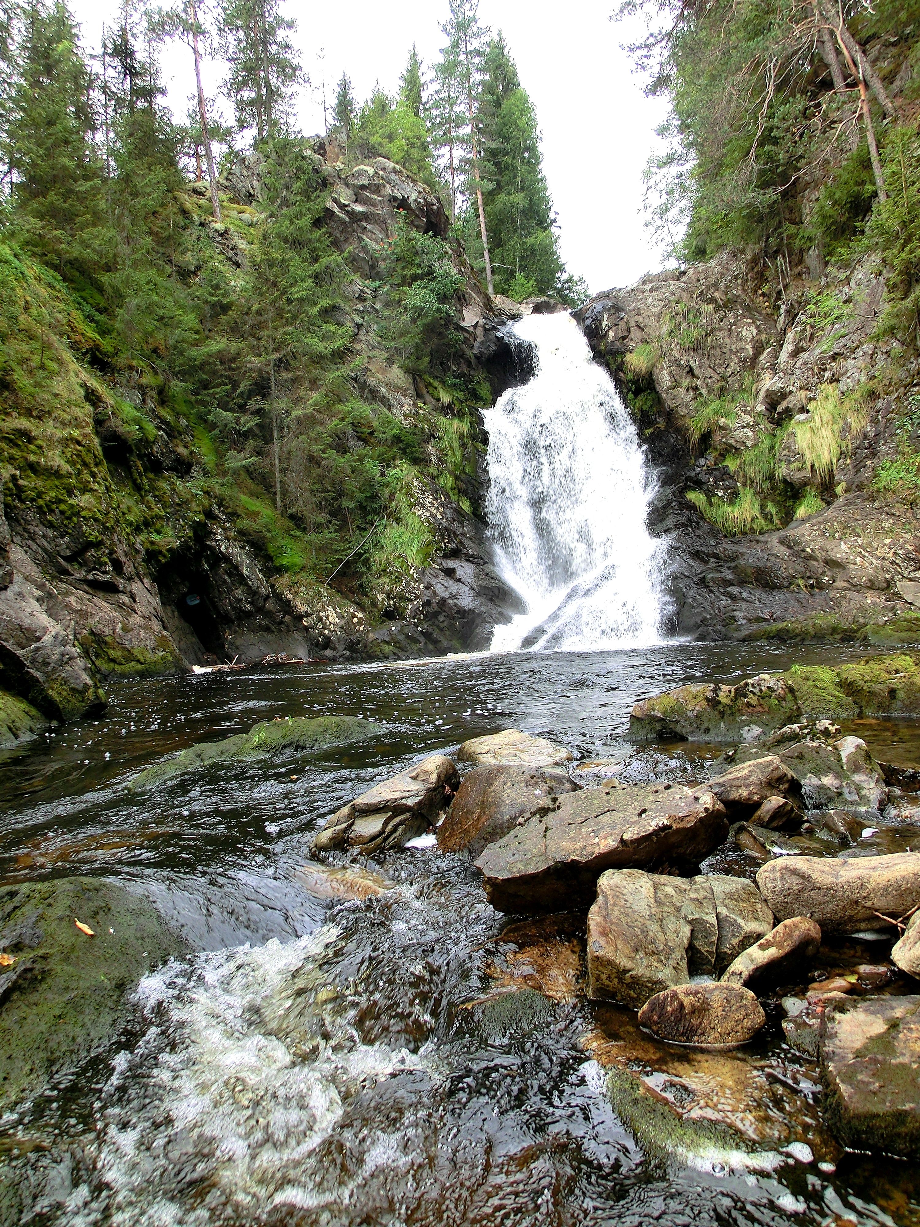 Kydalsfossen / Bybrua waterfall