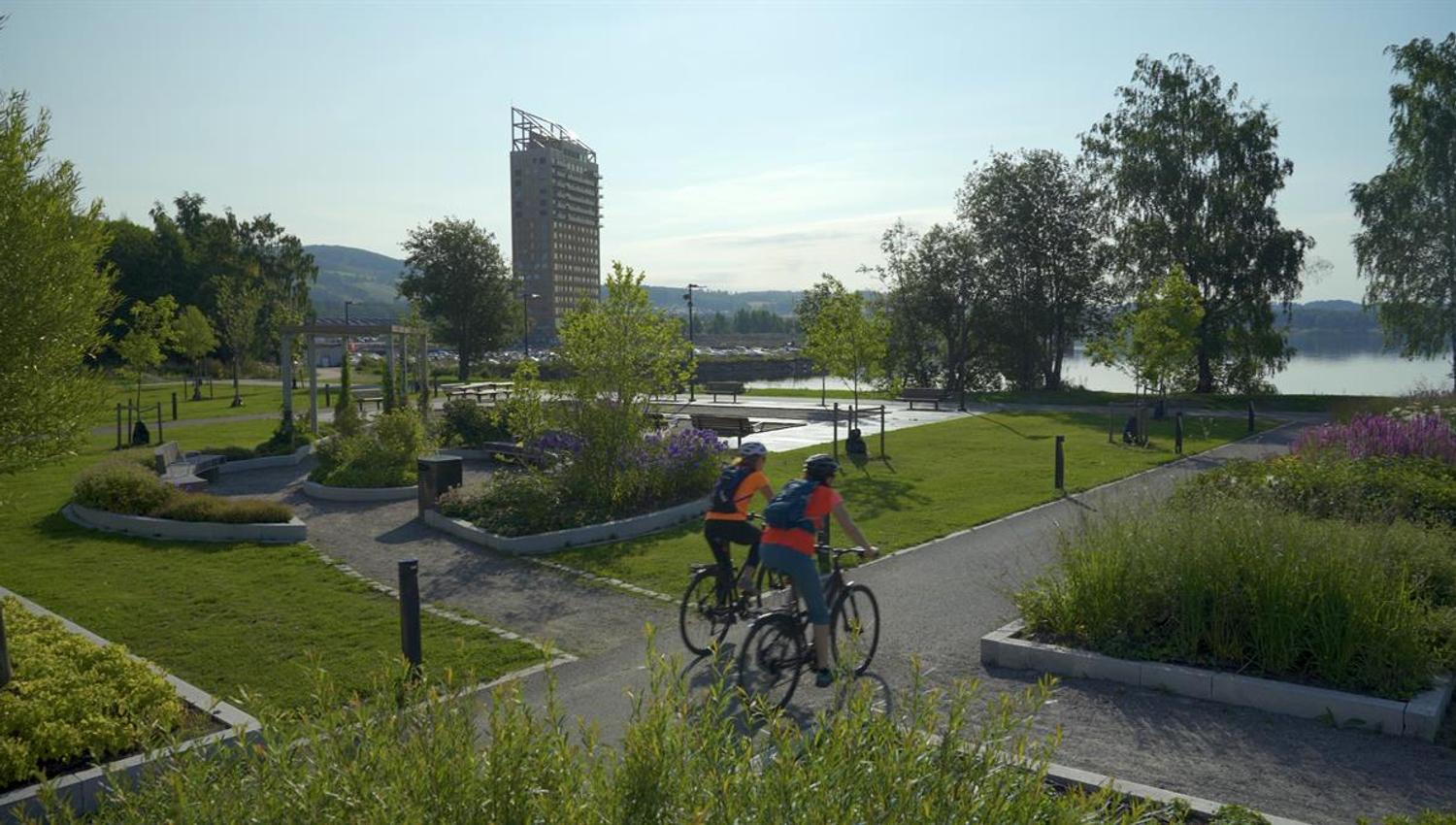 Along the cycling route Mjøstråkk