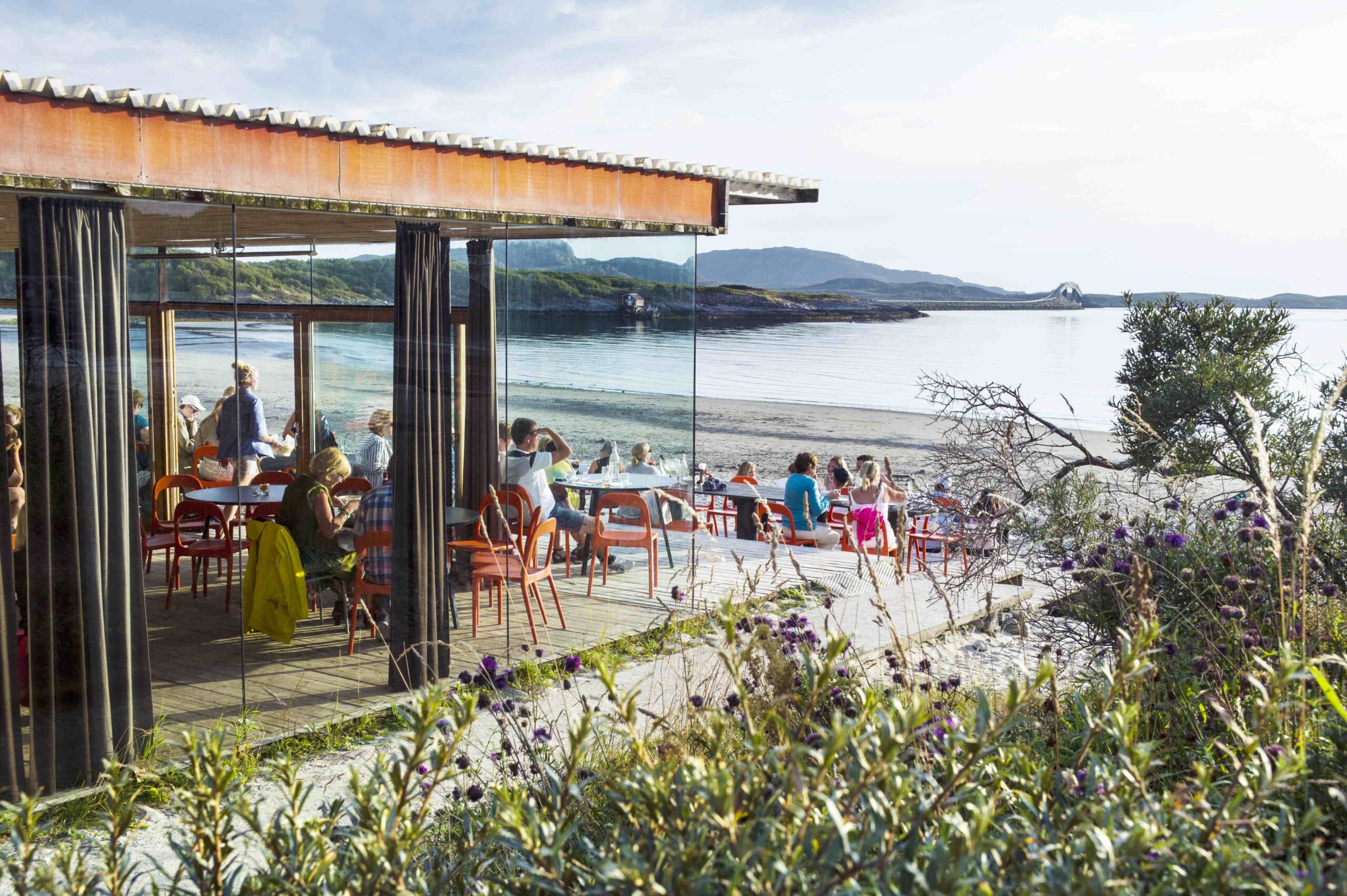 Mennesker på en strand