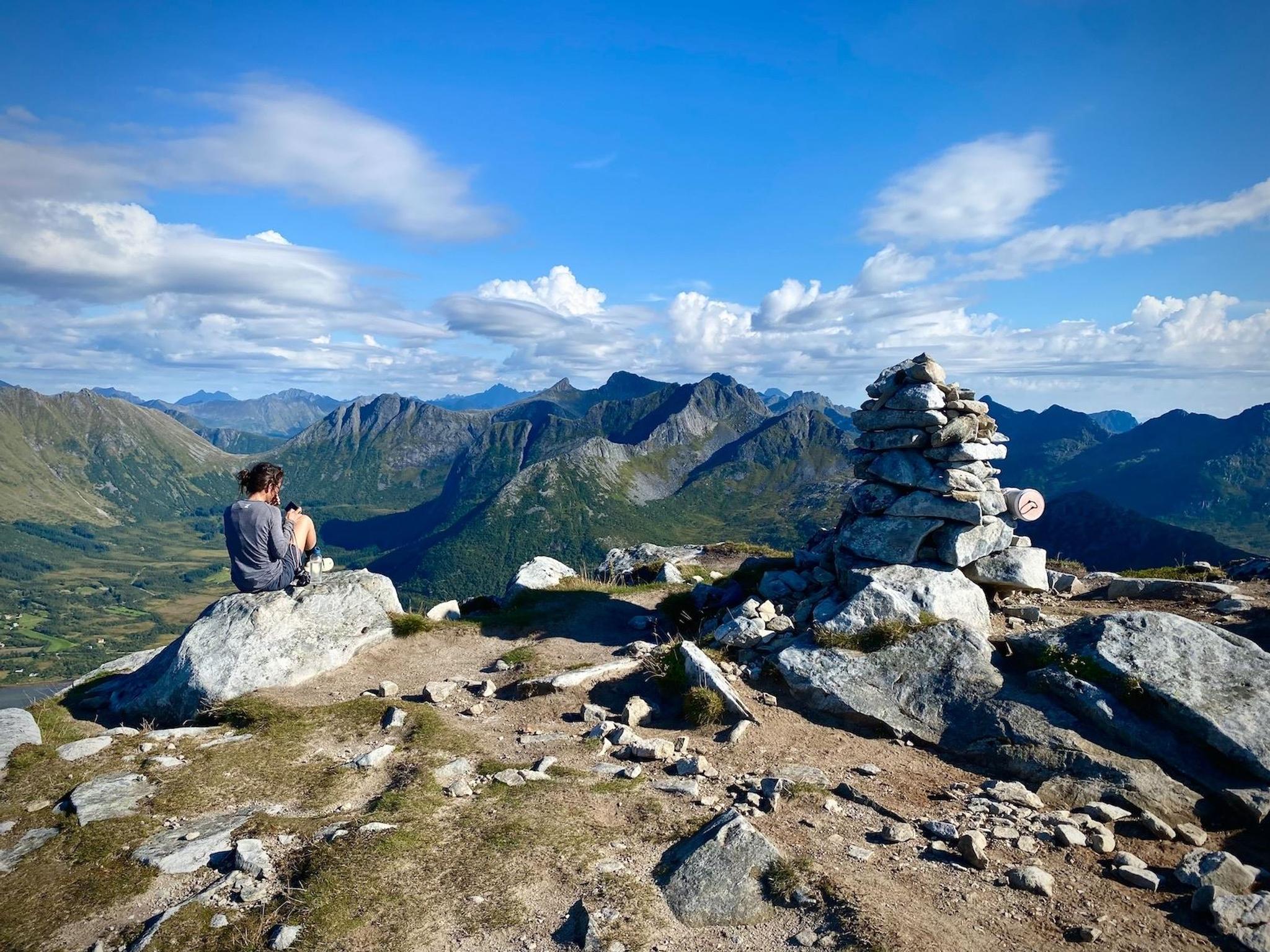 Wilderness Hiking Tour - Mountain Adventure Lofoten