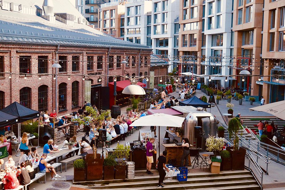 outside seating during summer