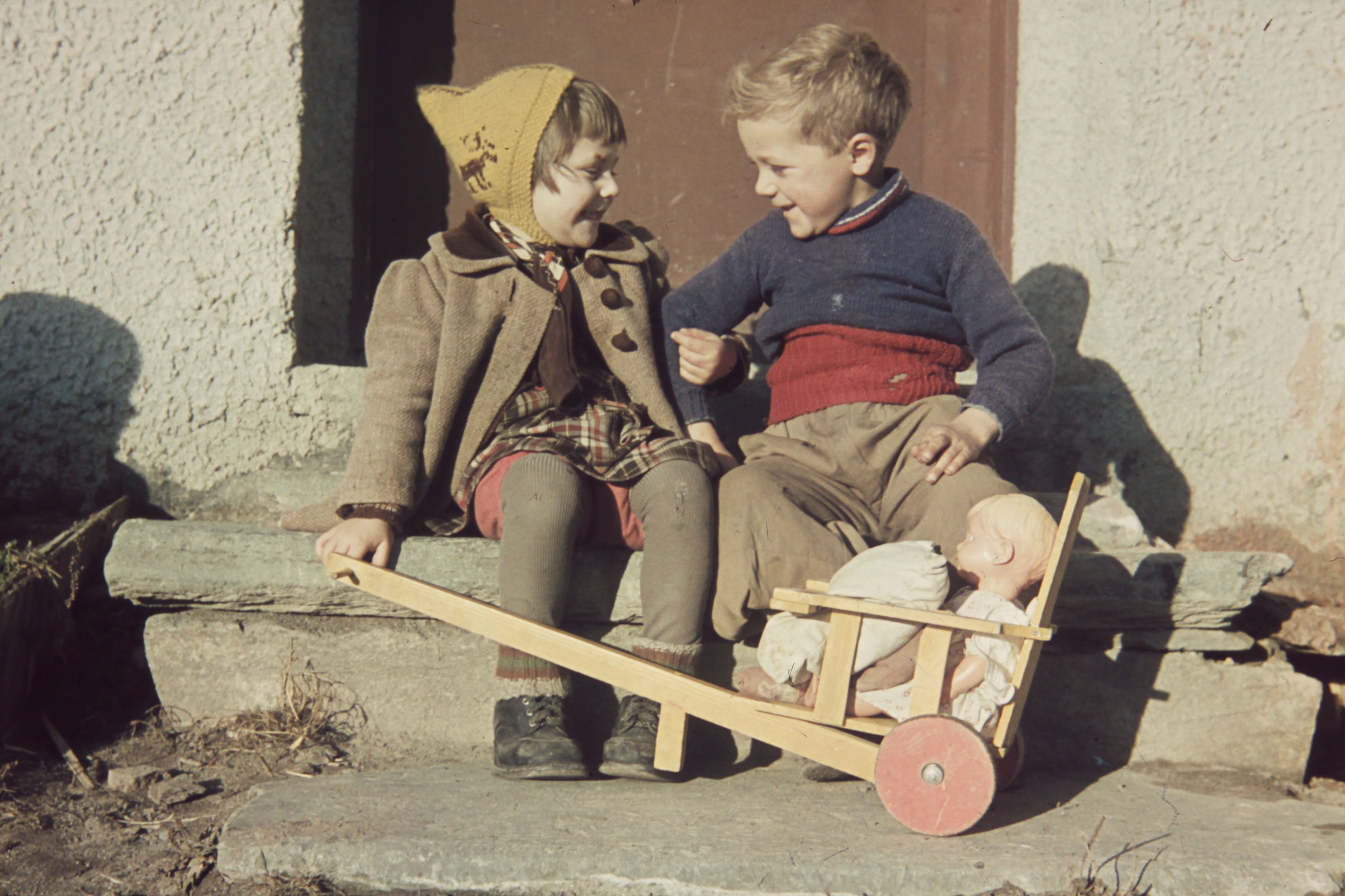 Levanger Fotomuseum - Barn i Levanger, ca. 1938. Foto: Renbjør.
